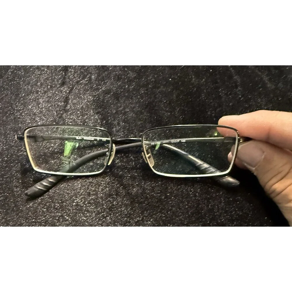 Ray‑Ban RB8705 1012 Titanium Eyeglass Frames 52‑17‑140 Matte Black w/ Case
